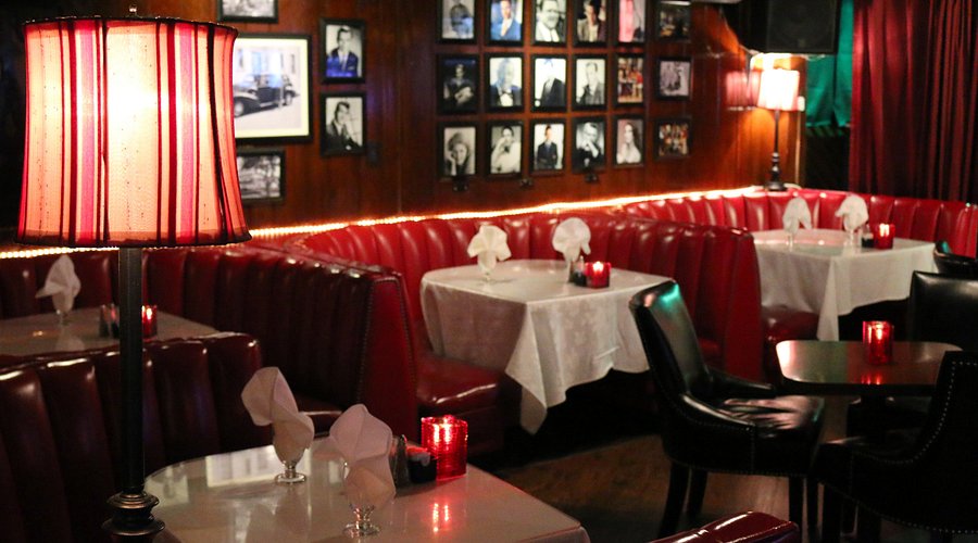 Cozy restaurant atmosphere